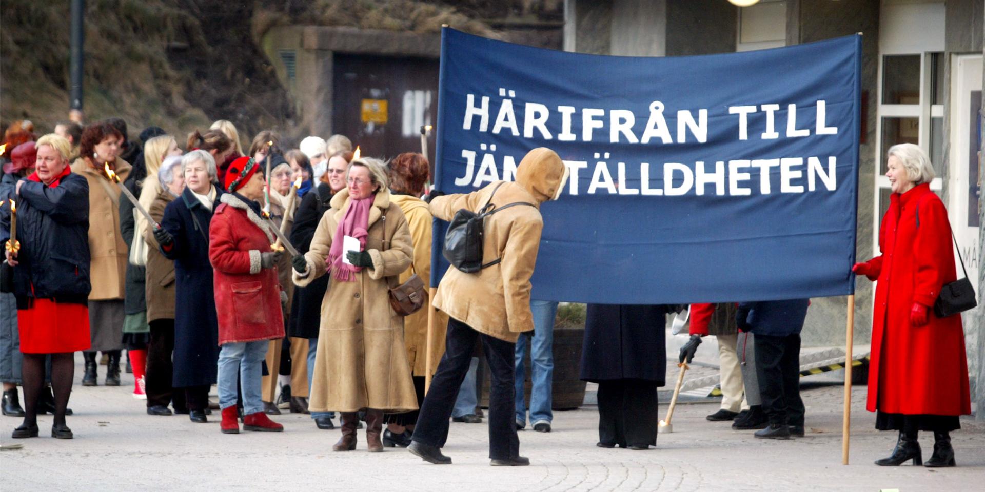 Andriette Bågenholm, Vänsterpartiet Kungälv, vill fira sin mamma i dag, på Internationella Kvinnodagen. Hon skriver att hennes mamma var en av kvinnorna som vågade ta sig ut på arbetsmarknaden, men att många fortfarande inte har samma förutsättningar. Arkivbild