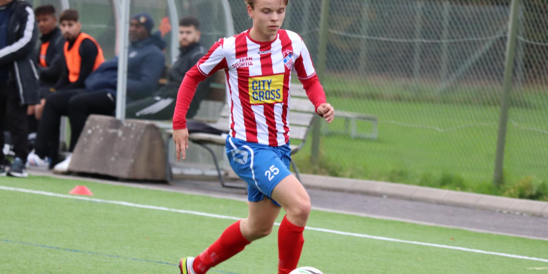 Wiggo Arneson och Ytterby vann med 6–1 mot Kortedala i säsongsavslutningen.