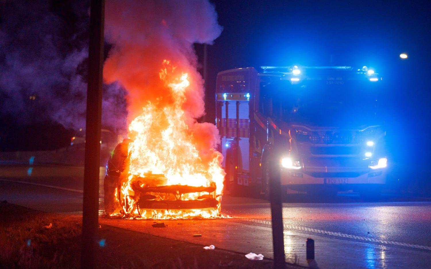 Bilen stod på avfarten vid Jordfallsmotet. 