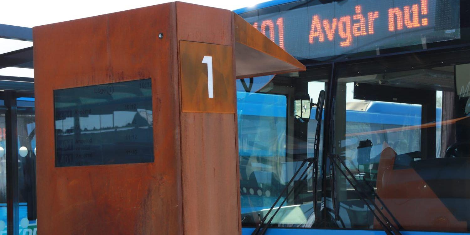 Förslaget om gratis busskort på sommarlovet välkomnas av insändarskribenten. Men hon tycker att man först bör se över att det finns bussar tillgängliga överallt i området. Arkivbild