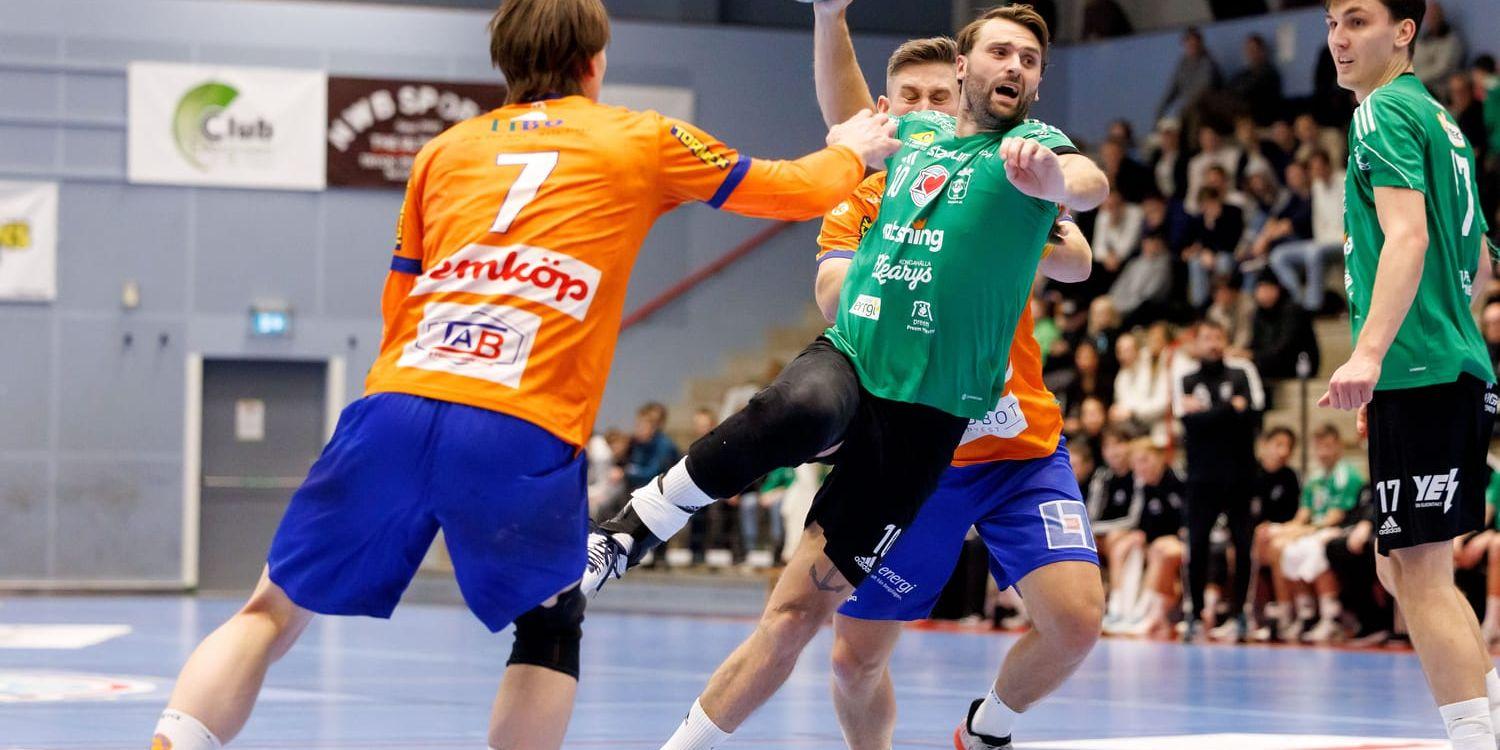 Handboll herr
Kungälvs HK - LIF Lindesberg
Mimershallen, KHK, herrallsvenskan, allsvenskan
Hannes Rybo tar sig fram.