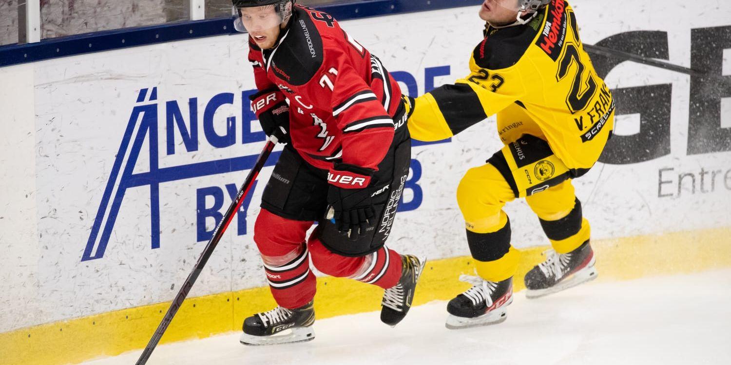 Kungälvs kapten Douglas Edhage var inte nöjd med lagets prestation i bortamötet med Vänersborg.